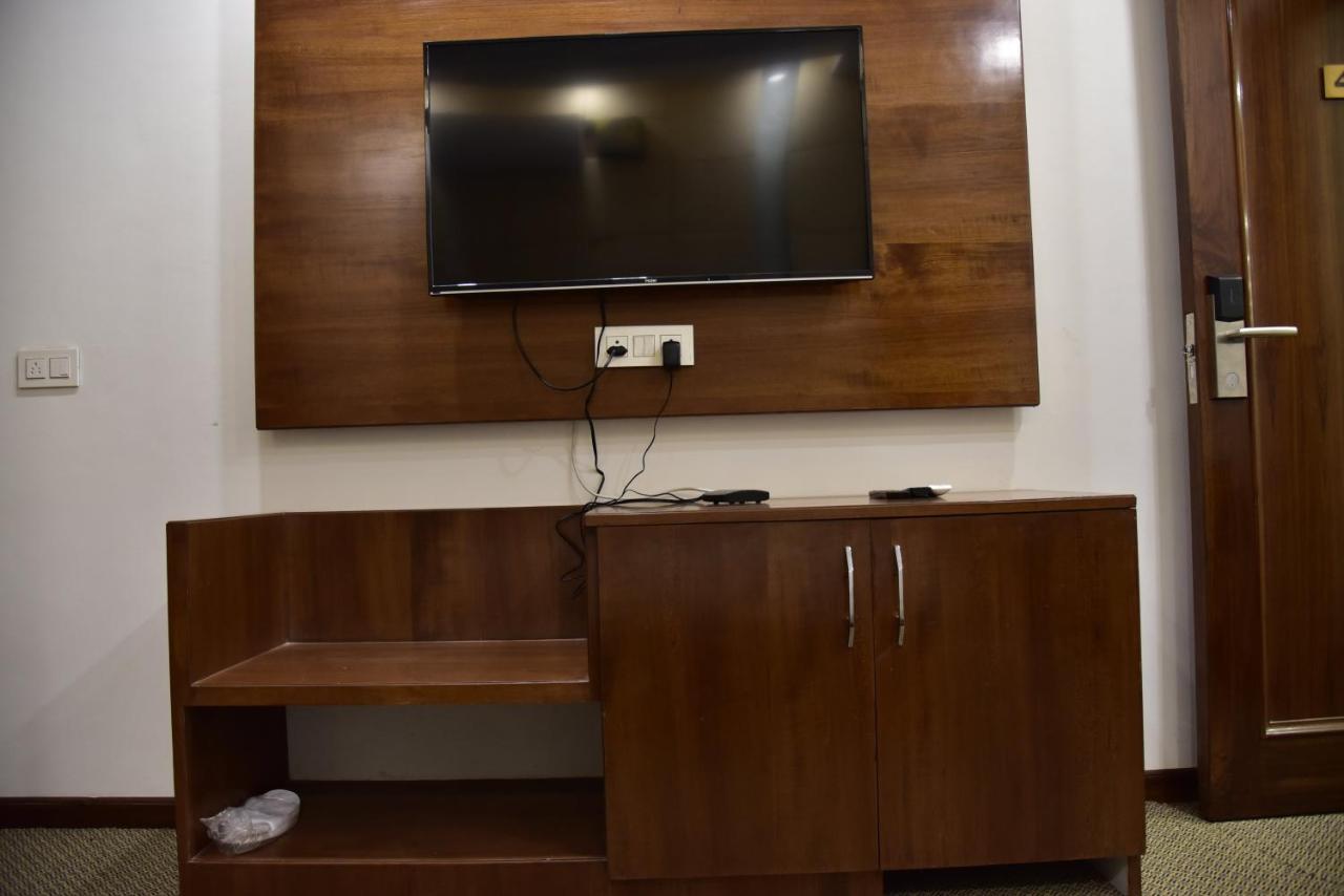 Inter Urban Hotel Rohtak Exterior photo